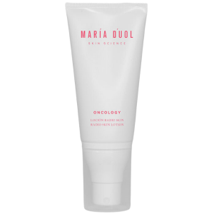 Radio Skin Lotion de María D'Uol es una loción natural para mitigar efectos de radioterapia, aliviando inflamación y mejorando la regeneración cutánea con ingredientes calmantes y regenerativos.