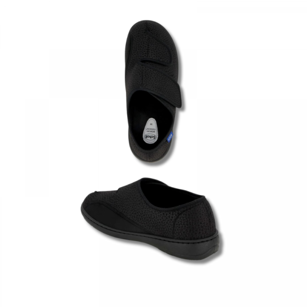 Zapatillas Scholl modelo Annette 24 en color negro Estilo de 2 correas con un material superior elástico que garantiza un ajuste óptimo. Detalle: Altura del tacón: 15,00 mm Color: negro Interior desmontable: sí Material de revestimiento: microfibra Material de la plantilla: microfibra Material de la suela: microfibra + elástico Ajuste: E