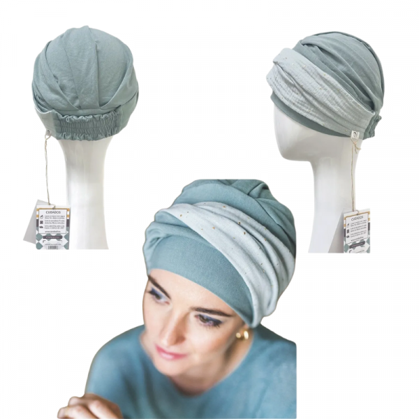 Turbante oncológico confeccionado con tejido natural de bambú. Específico para casos de alopecia o pérdida de cabello durante los tratamientos oncológicos.