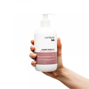CLX cumlaude - Higiene Intima es un Gel limpiador de acción higienizante y protectora. Gel limpiador íntimo formulado con clorhexidina