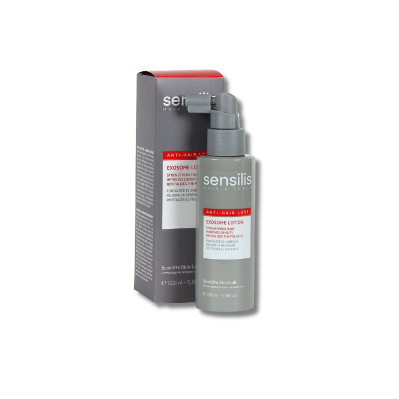Sensilis Anticaída Hair Exosome Loción Capilar es un tratamiento capilar que ayuda a prolongar la longevidad capilar, favoreciendo el crecimiento, ofreciéndole un cuidado antioxidante, refuerza su anclaje para evitar su caída y aporta un extra de densidad y brillo al cuero cabelludo.